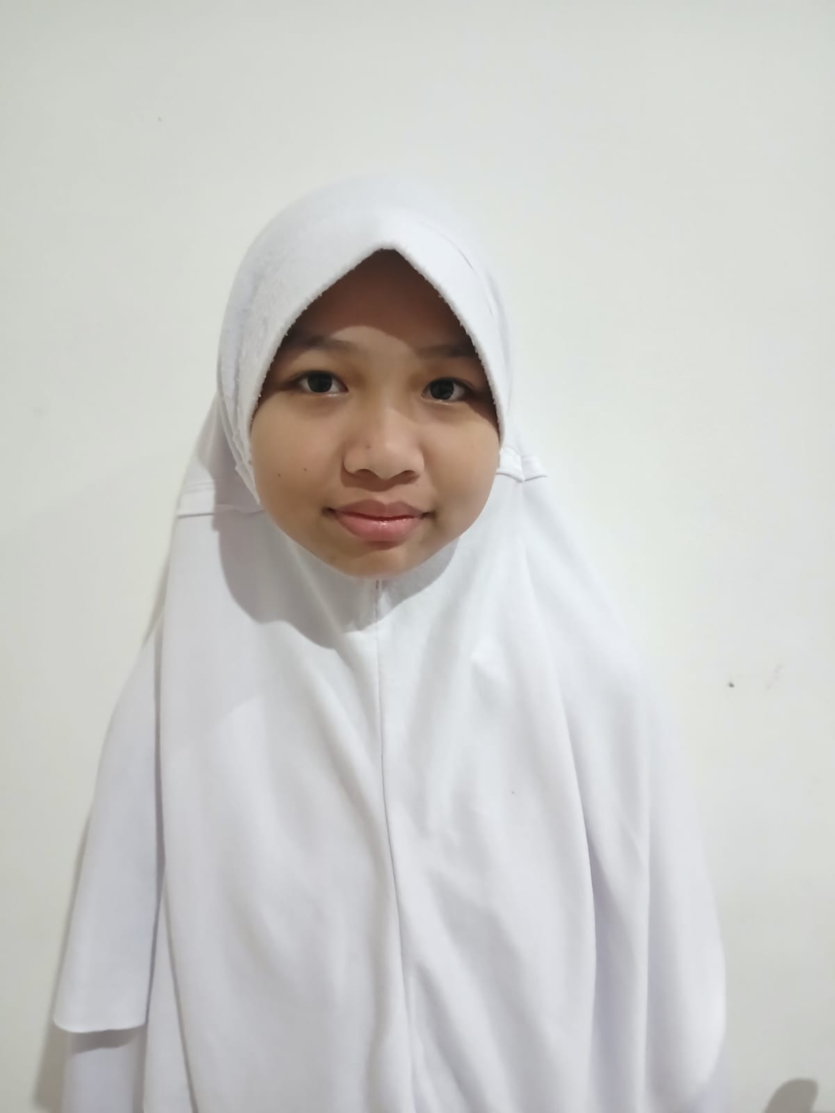 ADIBA LULUS DI SMP BOARDING SCHOOL AR-RISALAH PADANG